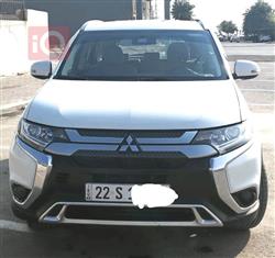 ميتسوبيشي اوتلاندر